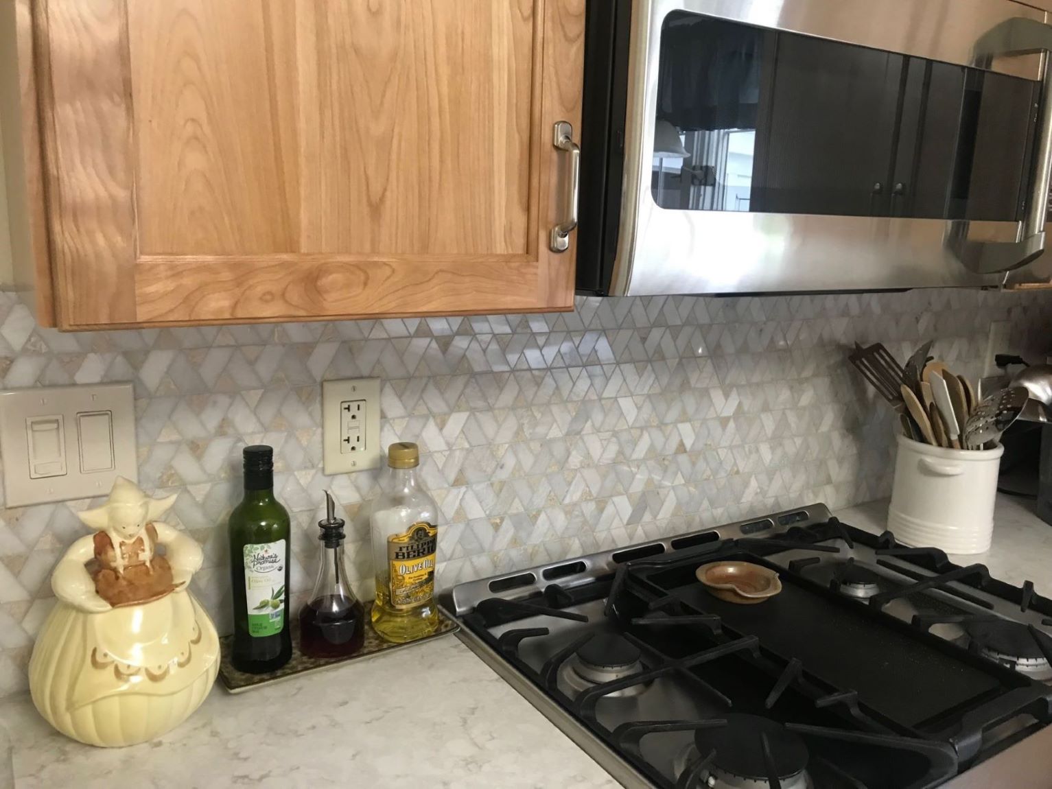Custom Kitchen Tile Backsplash